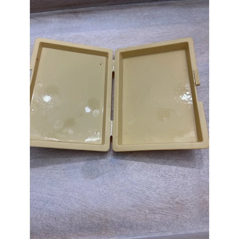 Kellogg's Wild Berry Pop-Tarts container holder case to go 2004 purple plastic